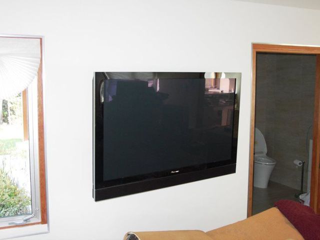 Bedroom TV Install by Dr. Gadget, Los Angeles CA