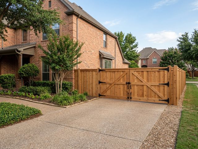 Gates & Gate Openers photo 1, Dallas–Fort Worth